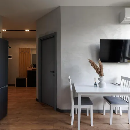Quiet 1Br Retreat 2Min To Transit And Shops Apartment Chisinau Exterior photo