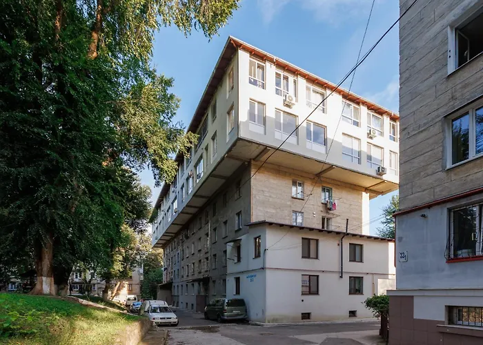 Quiet 1Br Retreat 2Min To Transit And Shops