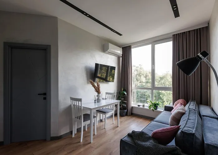 Quiet 1Br Retreat 2Min To Transit And Shops