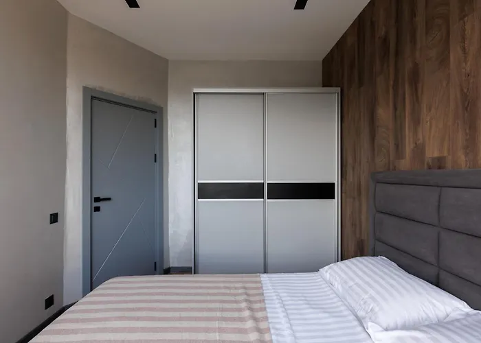 Quiet 1Br Retreat 2Min To Transit And Shops